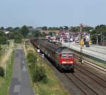 233 231 in Niebüll am 23.07.14. (Rechts die Autoverladeanlage Niebüll-Westerland / Sylt-Shuttle)