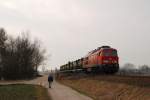 233 486 mit dem Mllzug nach Kastl vor Alttting (19.02.2007)