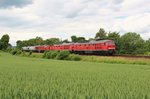 233 367, 232 359, 363 827, 233 521, 247 001 und 247 047 zu sehen mit T 65830 am 15.06.16 an der Schöpsdrehe bei Plauen/V. Der Zug kam von Nürnberg geht nach Chemnitz und weiter bis Cottbus. Gruß an den Tf!