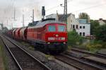 233 127 fährt am 08.09.2014, um 17:11 Uhr, mit einem Schüttgutzug durch den Bahnhof Magdeburg-Buckau.