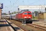 In Lichtenberg kommt die 234 242 mit einem ICE aus dem AW Warschauer Strasse eingefahren. 03.06.2010