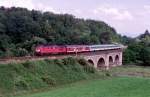 Am 20. Juni 1999 faehrt 234 549-4 mit einer Regionalbahn aus Zittau an Mittelherwigsdorf vorbei.