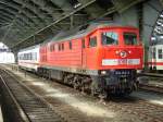 234 144-4 mit einem Kurswagen im Berliner Ostbahnhof. 02.04.06