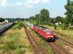 232 240 und 234 144 mit EC 44 in Kstrin-Kietz (22.07.2006)