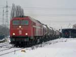 DE 13 der HGK verlsst Brhl Vochem mit einem Kesselzug rtg Kln Gremberg am 28.12.2010 , Fotostandpunkt ffentl.