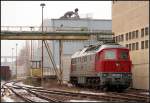 EKO 42 legt zu Weihnachten eine verdiente Ruhepause ein (NVR-Nummer 92 80 1242 001-6 D-EKO, Lugansk 1976/0001, Eigentum Privat; ex DR 142 001, gesichtet Eisenhttenstadt 24.12.2009)