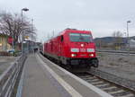 DB 245 027 mit dem IC 2155 von Köln Hbf nach Gera Hbf, am 29.12.2018 beim Halt in Jena-Göschwitz.