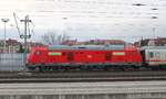 DB 245 022 mit dem IC 2151 von Kassel-Wilhelmshöhe nach Gera Hbf, am 10.12.2025 in Erfurt Hbf.