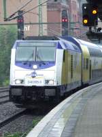 BR 246 005 der METRONOM fhrt zur Weiterfahrt nach Cuxhaven in Hamburg-Harburg ein.