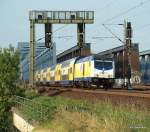 246 006-1 fhrt am 20.08.09 mit ME 39429 nach Cuxhaven ber die Sderelbbrcken Richtung  Altes Land .