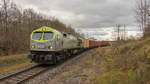 Am 19.11.2017 fuhr der ITL-Tiger 250 007-2 mit einem Containerzug durch den Hp Plauen West in Richtung Plauen Oberer Bahnhof.