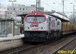 Red Tiger 330092 der OHE mit Holzzug in Unna Bf. 19.04.2008.