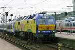 MaK DE 2700-01 mit NOB 80526 Hamburg-Altona – Westerland(Sylt) in Hamburg-Altona (15.04.2006)