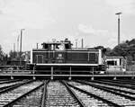 Sommer 1984: DB-Diesellok 260 213-4 (Ort unbekannt, Bw Kempten?)