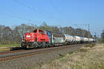 Mit einer �bergabe am Haken rollte 261 043 am 10.04.26 durch J�trichau Richtung Magdeburg.