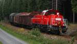 Gterverkehr im oberen Vogtland: 261 062 mit EK74831 Oelsnitz - Zwickau im obervogtlndischen Wald zwischen Schneck und Muldenberg, 08.08.2012.
