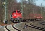 Nicht viel zu schleppen hat die 261 053 am 24.02.2013 in der nördlichen  Bahnhofseinfahrt von Butzbach.