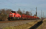 261 081 schleppte am 08.12.16 eine Übergabe, wahrscheinlich aus Köthen kommend, durch Braschwitz Richtung Halle(S).