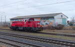 DB 261 016 am 10.01.2022 beim umsetzen in Vieselbach. Sie war mit einer Übergabe von Erfurt Gbf ins DUSS-Terminal Erfurt unterwegs.