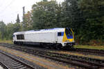 EHB Maxima 263001-0 rangiert hier am 19.08.2026 um 09.50 Uhr bei starkem Regen im Bahnhof Hasbergen.