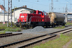 Reichlich übermotorisiert die Übergabe mit 265 013-3. Bahnhof Nordhausen 06.05.2016