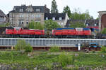Die Diesellokomotiven 265 004-2 & 265 007-5 waren Anfang Mai 2021 in Duisburg-Wanheimerort unterwegs.
