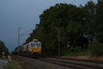 Um dreiviertel Neun am Abend konnte 247 056-5 bei Poing mit einem Kesselzug in Richtung München am 09.07.17 fotografiert werden.