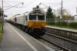 Am verregneten und kalten 24.04.12 mute unter der Bahnbrcke von Grub den Zgen aufgelauert werden.