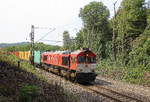 Die Class 66 DE6314  Hanna  von Crossrail kommt die Gemmenicher-Rampe herunter nach Aachen-West mit einem MSC-Containerzug aus Antwerpen-Krommenhoek(B) nach Germersheim(D). Aufgenommen an der Montzenroute am Gemmenicher-Weg. 
Bei Sommerwetter am Mittag vom 25.7.2018.