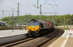 Die Class 66 266 035-5 von Railtraxx kommt als Umleiter mit einem Containerzug aus Köln-Eifeltor(D) nach Genk-Haven(B) und kommt aus Richtung