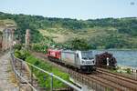 187 072-4 RheinCargo & HGK Class 66 in Oberwesel am Rhein, Juni 2019.