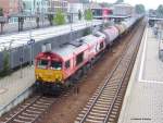 Bis ins Allgu kommen die HGK Lokomotiven (Aufnahme: Memmingen). Hier die Class 66 DE 668 der HGK, die am 17.09.2008 den tglichen Gag von Ulm ins Tanklager Altmannshofen bringt. Dies ist ntig, da die HGK E-Loks mangels Elektrifizierung die Illertalbahn nicht befahren knnen.