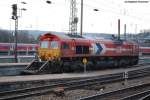 Class 66 DE 64 der HGK wartet am 27.02.09 in Ulm darauf, einen Kesselwagenzug auf nicht elektrifizierten Strecken weiter zu transportieren.