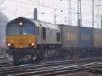 Bei eisigen 12Grad minus zieht die Class66 PB20 der DLC einen Ganzzug Bulkhaul-Container mit Vollgas aus Aachen West um mit Schwung die Rampe nach Belgien zu nehmen.