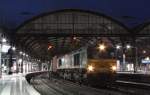 Die DE6306 mit einem Gterzug Richtung Aachen-West beim Halt in Aachen Hbf 28.3.10