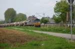 Die Class 66 der DLC Nr.PB13 kurz hinter dem Bahnhof bach-Palenberg mit einem Silozug in Richtung Aachen.