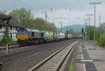 266 102 (DLC DE 6307) mit einem Containerzug am 17.4.2010 durch Kreiensen, sdwrts