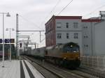 Da hat man nun mal was interessantes vor der Linse und dann so ein Schei-Wetter Class 66 an der Rheinbrcke in Ludwigshafen Mitte 25.08.05