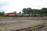 Deier Class 66 PB12  Marleen  von Crossrail stehen abgestellt in Montzen-Gare(B) bei Sonne.