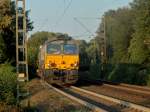 Am Abend des 24.09.2011 schleppt die Class66 DE 6309 von Crossrail einen Containerzug auf der Montzenroute durch das weiche Licht der untergehenden Sonne nach Belgien.