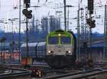 Captrain 6602 (266 002-9) zieht am 11.12.2012 einen Kohlenleerzug aus Aachen West nach Belgien.