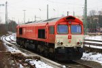 Die Class 66 DE6302  Federica  von Crossrail steht an der Laderampe in Aachen-West bei Wolken am Kalten 28.2.2013.