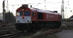 Die Class 66 DE6310  Griet  von Crossrail rangiert in Aachen-West in der Abendsonne am 18.4.2013.