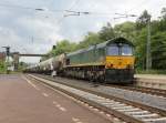 Class 66 (PB14) mit Staubkesselwagen in Fahrtrichtung Norden.