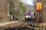 Ein Nachschuss von der Class 66 PB13  Ilse   von Crossrail kommt als Lokzug aus Montzen(B) die Gemmenicher-Rampe herunter nach Aachen-West. Aufgenommen an der Montzenroute am Gemmenicher-Weg bei schöner Sonne am 12.1.2014.