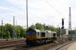 Die Class 66 DE6306 von DLC Railways rangiert in Aachen-West.
Aufgenommen vom Bahnsteig in Aachen-West bei schönem Frühlingswetter am Mittag vom 26.4.2014.