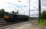 Ein Nachschuss von der Class 66 DE6307 von DLC Railways rangiert in Aachen-West bei Sonne und Regenwolken am Nachmittag vom 5.7.2014.