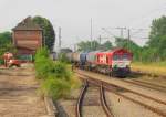 RheinCargo DE 672 mit Kesselwagen Richtung Sangerhausen, am 11.07.2014 in Großrudestedt.
