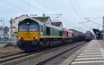 Am 25.01.15 mussten DE 678 und eine weitere Class 66 der HGK/Rheincargo in Bitterfeld einen Halt einlegen um einen verspäteten ICE vorbei zulassen.