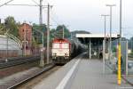 DE 668  Klaus Meschede  (266 068-6) RheinCargo GmbH & Co. KG mit einem Kesselzug  Dieselkraftstoff oder Gasöl oder Heizöl (leicht)  in Rathenow und fuhr weiter in Richtung Stendal. 05.10.2015